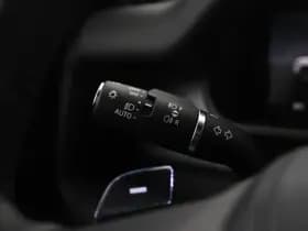 Land Rover Defender thumbnail 39