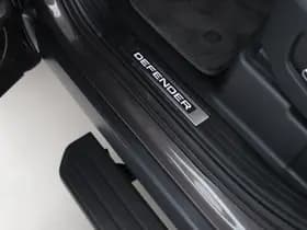Land Rover Defender thumbnail 47