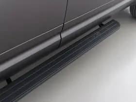 Land Rover Defender thumbnail 50