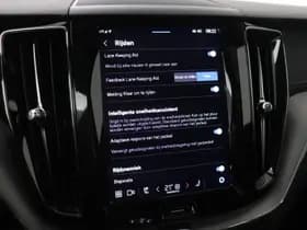 Volvo XC60 thumbnail 35