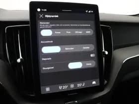 Volvo XC60 thumbnail 38