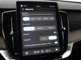 Volvo XC90 thumbnail 37