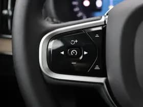 Volvo XC90 thumbnail 44