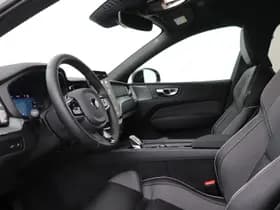 Volvo XC60 thumbnail 3