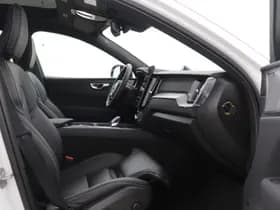 Volvo XC60 thumbnail 5