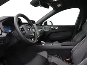 Volvo XC60 thumbnail 3