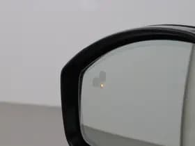 Land Rover Discovery Sport thumbnail 12