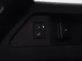 Land Rover Discovery Sport thumbnail 14