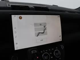Land Rover Defender thumbnail 29