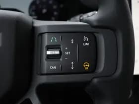 Land Rover Defender thumbnail 37