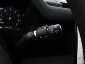 Land Rover Defender thumbnail 38