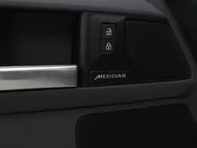 Land Rover Defender thumbnail 42