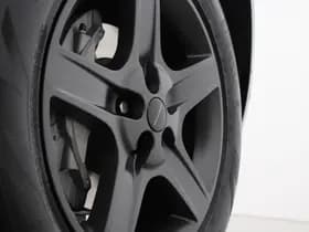 Land Rover Defender thumbnail 48