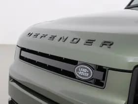 Land Rover Defender thumbnail 49
