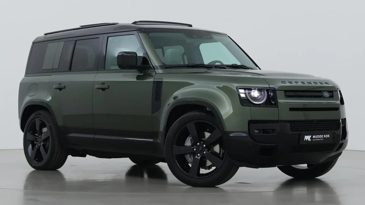 Land Rover Defender 110 P300e Dynamic SE Edition | FACELIFT | 22 Inch | ACC | Panoramadak | ClearSight | Stoel+Stuurverwarming | Trekhaak — foto 1