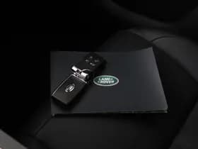 Land Rover Range Rover Velar thumbnail 18