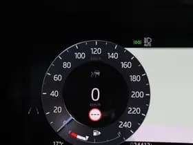 Land Rover Range Rover Velar thumbnail 21