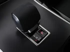 Land Rover Range Rover Velar thumbnail 38