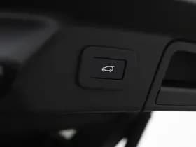 Land Rover Range Rover Velar thumbnail 51