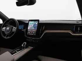 Volvo XC60 thumbnail 25