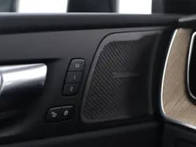 Volvo XC60 thumbnail 43