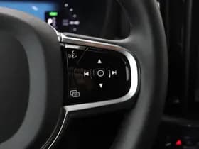 Volvo XC60 thumbnail 45