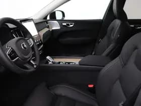 Volvo XC60 thumbnail 3