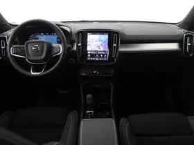 Volvo XC40 thumbnail 4