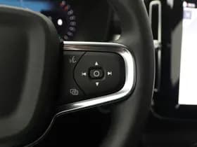 Volvo XC40 thumbnail 35