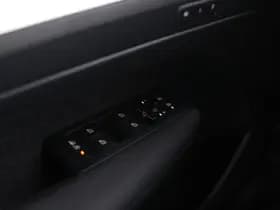 Volvo XC40 thumbnail 40