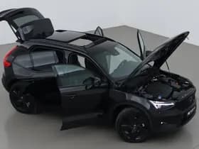 Volvo XC40 thumbnail 6