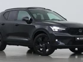 Volvo XC40 B3 Ultra Black Edition | Panoramadak | Trekhaak | 360 Camera | ACC | Harman/Kardon | Stoel+Stuurverwarming | 20 Inch
