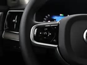 Volvo XC90 thumbnail 46