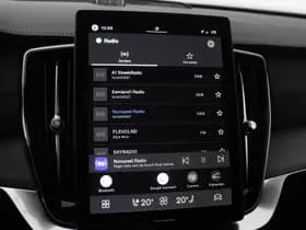 Volvo XC90 thumbnail 24