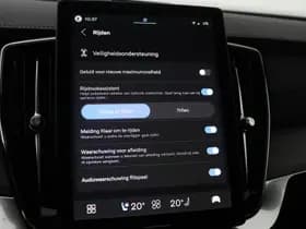 Volvo XC90 thumbnail 34