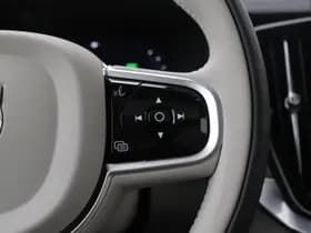 Volvo XC90 thumbnail 46