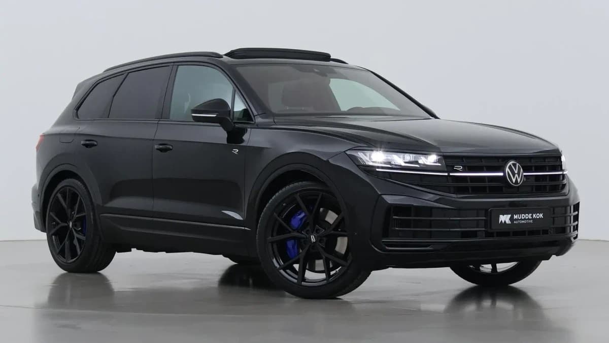 Volkswagen Touareg 3.0 TSi eHybrid 4MOTION R Edition | NIEUW | Nachtzicht | Massage | Panoramadak | 22 Inch | Luchtvering | Trekhaak — foto 1