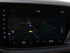 Volkswagen Touareg thumbnail 29