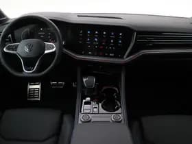 Volkswagen Touareg thumbnail 4