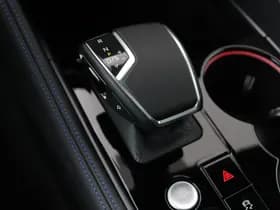 Volkswagen Touareg thumbnail 38