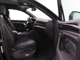 Volkswagen Touareg thumbnail 5