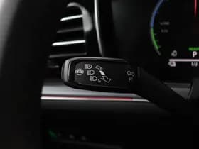 Volkswagen Touareg thumbnail 43