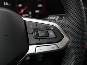 Volkswagen Touareg thumbnail 44