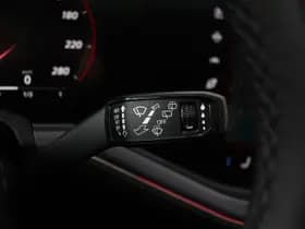 Volkswagen Touareg thumbnail 45