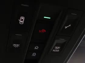 Volkswagen Touareg thumbnail 50