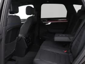 Volkswagen Touareg thumbnail 53