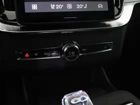 Volvo XC90 thumbnail 42