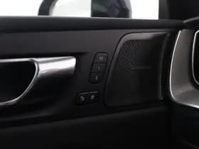 Volvo XC60 thumbnail 40