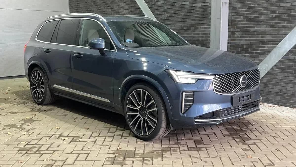 Volvo XC90 T8 Plug-in hybrid Ultra Bright | Bowers&Wilkins | Luchtvering | Massage | 22 Inch | Trekhaak | Head-Up — foto 1