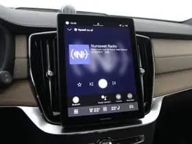 Volvo XC90 thumbnail 24